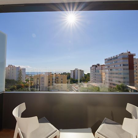 호텔 조안 미로 뮤지엄 팔마데마요르카 외부 사진 Balcony view of the sea