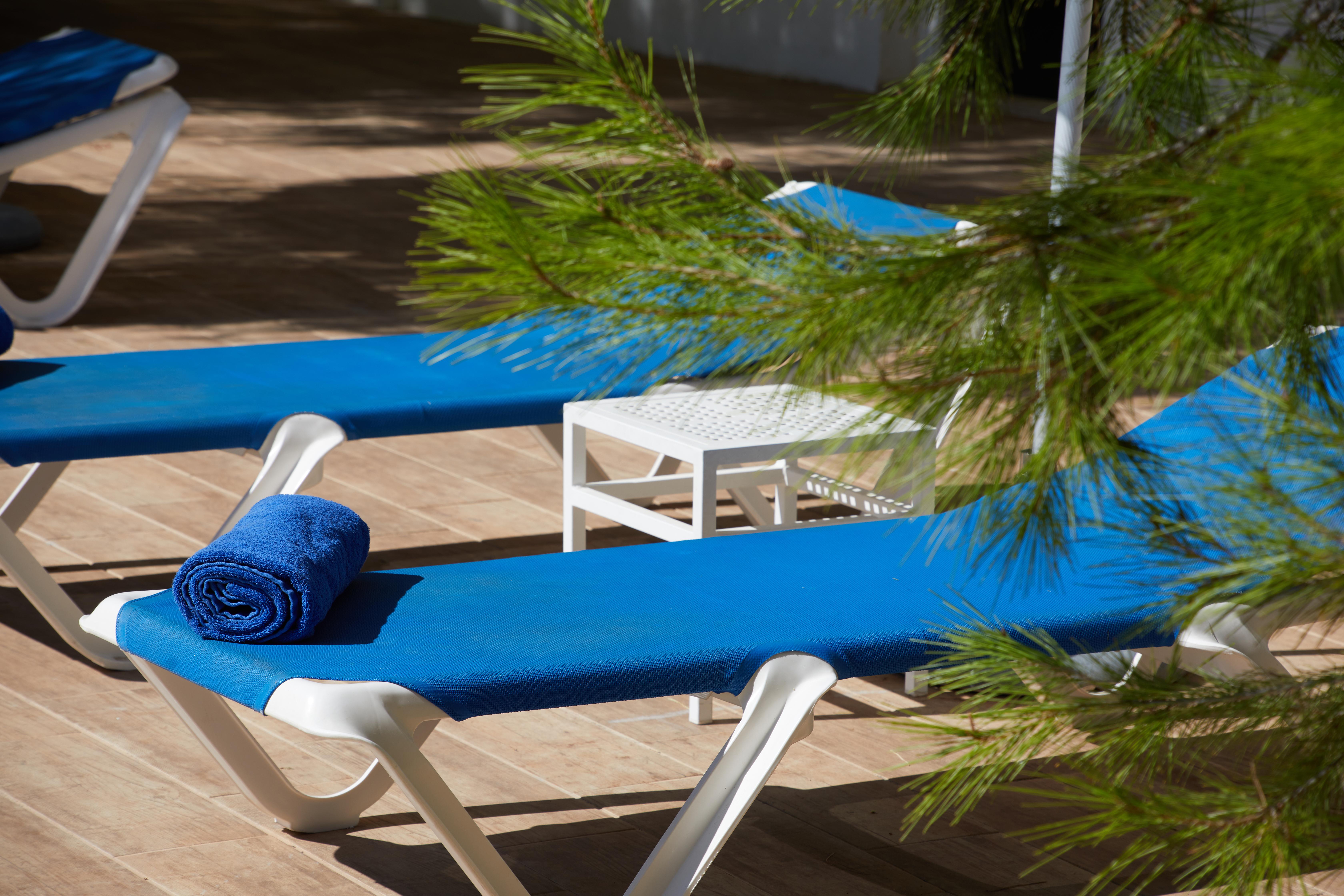 호텔 조안 미로 뮤지엄 팔마데마요르카 외부 사진 A beach chair