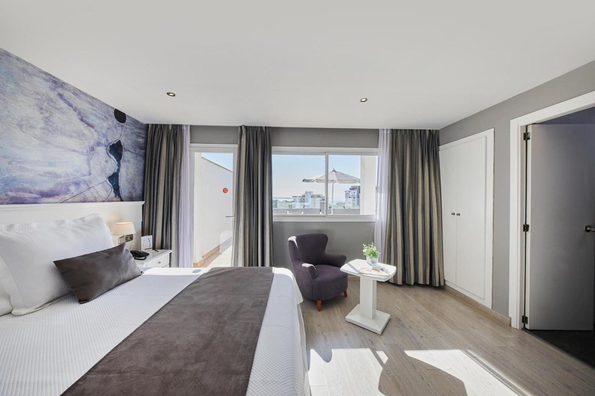호텔 조안 미로 뮤지엄 팔마데마요르카 외부 사진 Example of a hotel room